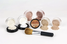 (SPF 30) (20Gms) (7PC) DEEP TAN Shade Makeup Kit by SweetFace Minerals,Packs Foundation Makeup Powder, Medium Concealer Powder, Peach Blush, Bronzer Powder, Matte Primer Powder, White Finishing Powder