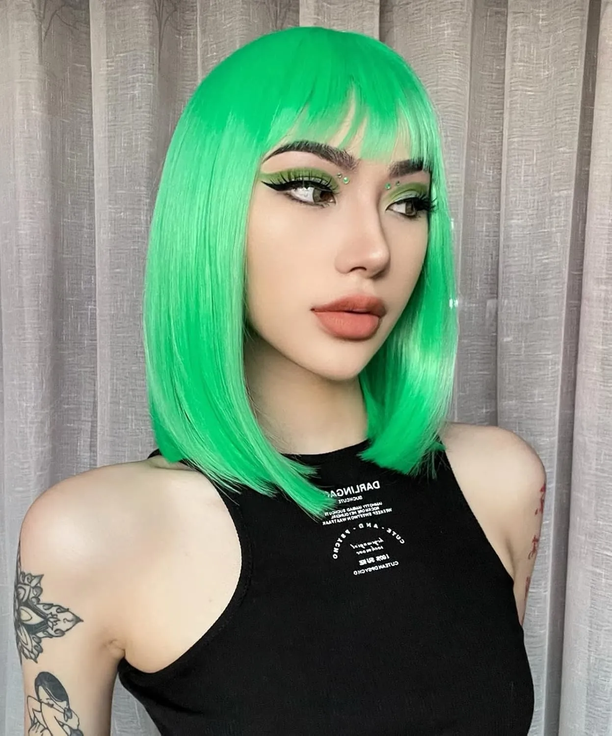 AISI BEAUTY Green Bangs Short Bob Wig - 12 Inch Heat Resistant Synthetic Party Cosplay Wig