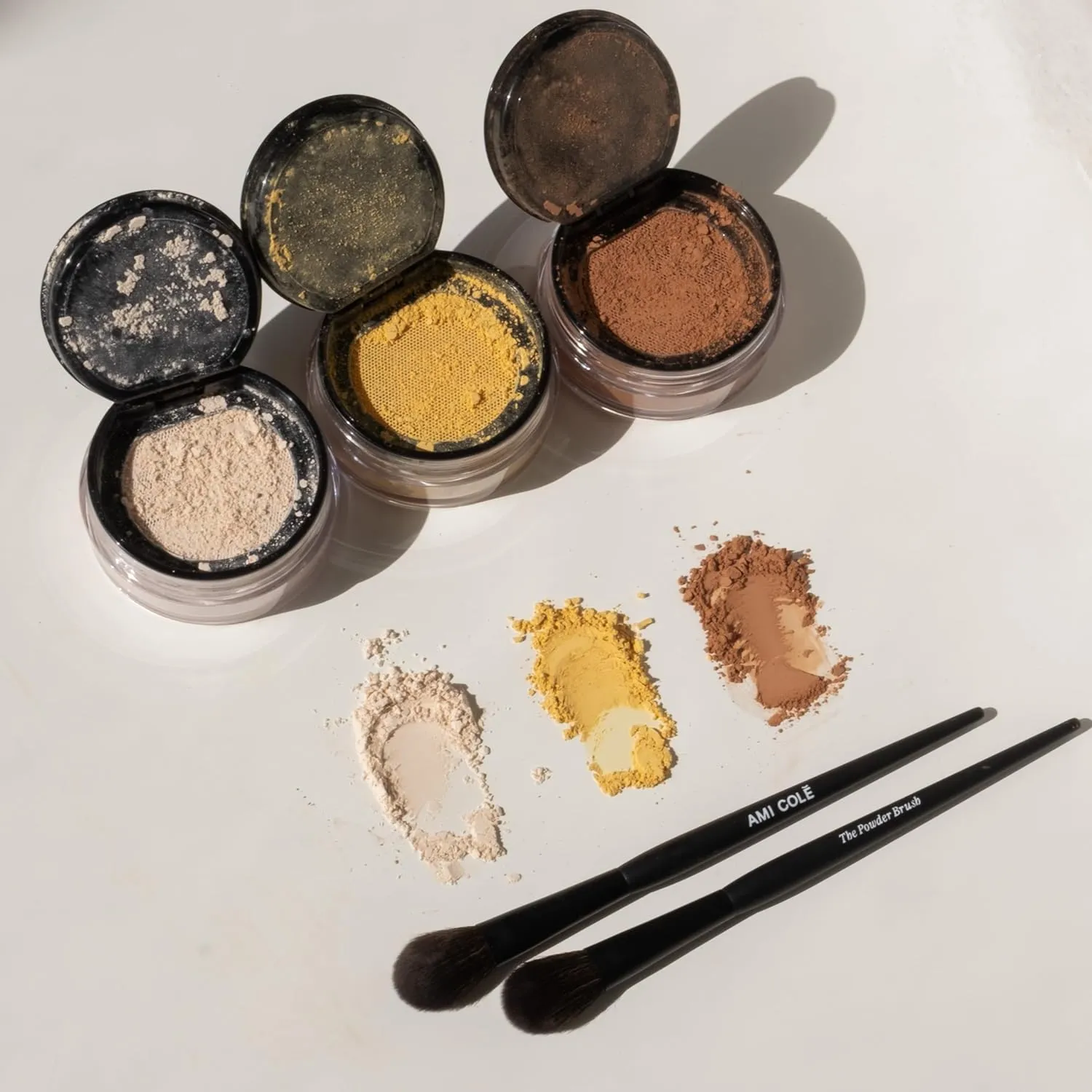 Ami Colé Trio Brush mesh brush head cover to help maintain shape (The Brush Trio)