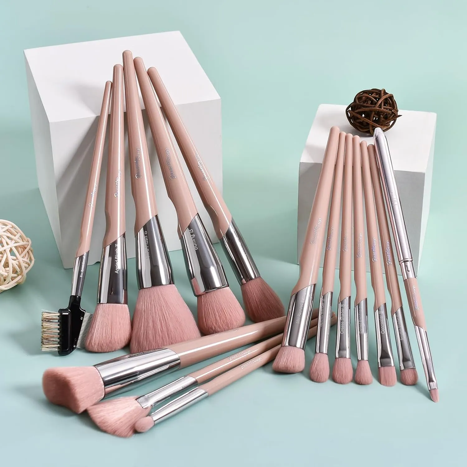 Bueart design 16Pcs ULTRA SOFT Labeled Best Makeup Brushes set with Travel Holder case face Contour Foundation brushes (16Pcs Elegant Pink Holder)