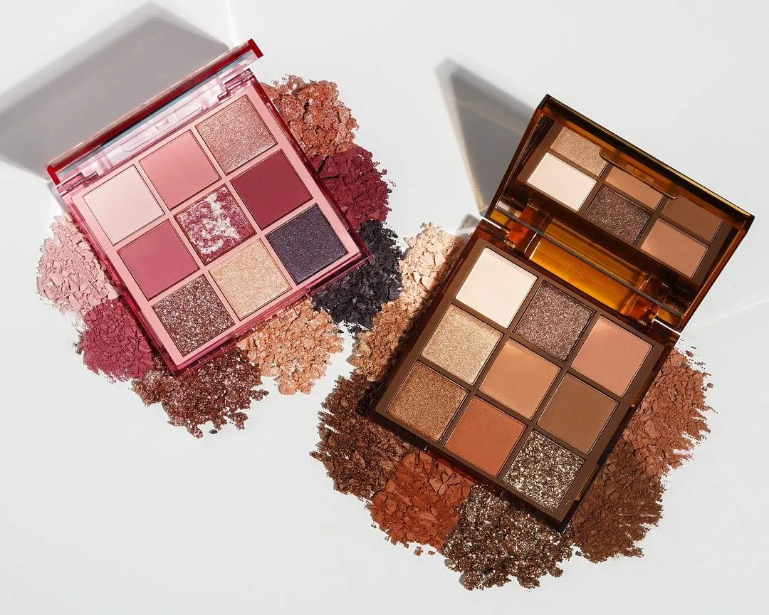 FARMASi Oasis Collection Eyeshadow Palette, Makeup Eye Shadow, Versatile Eyeshadow Palette for Hypnotizing From Soft to Intense, Matte & Shimmery Finishes, 0.28 oz, Desert Sands