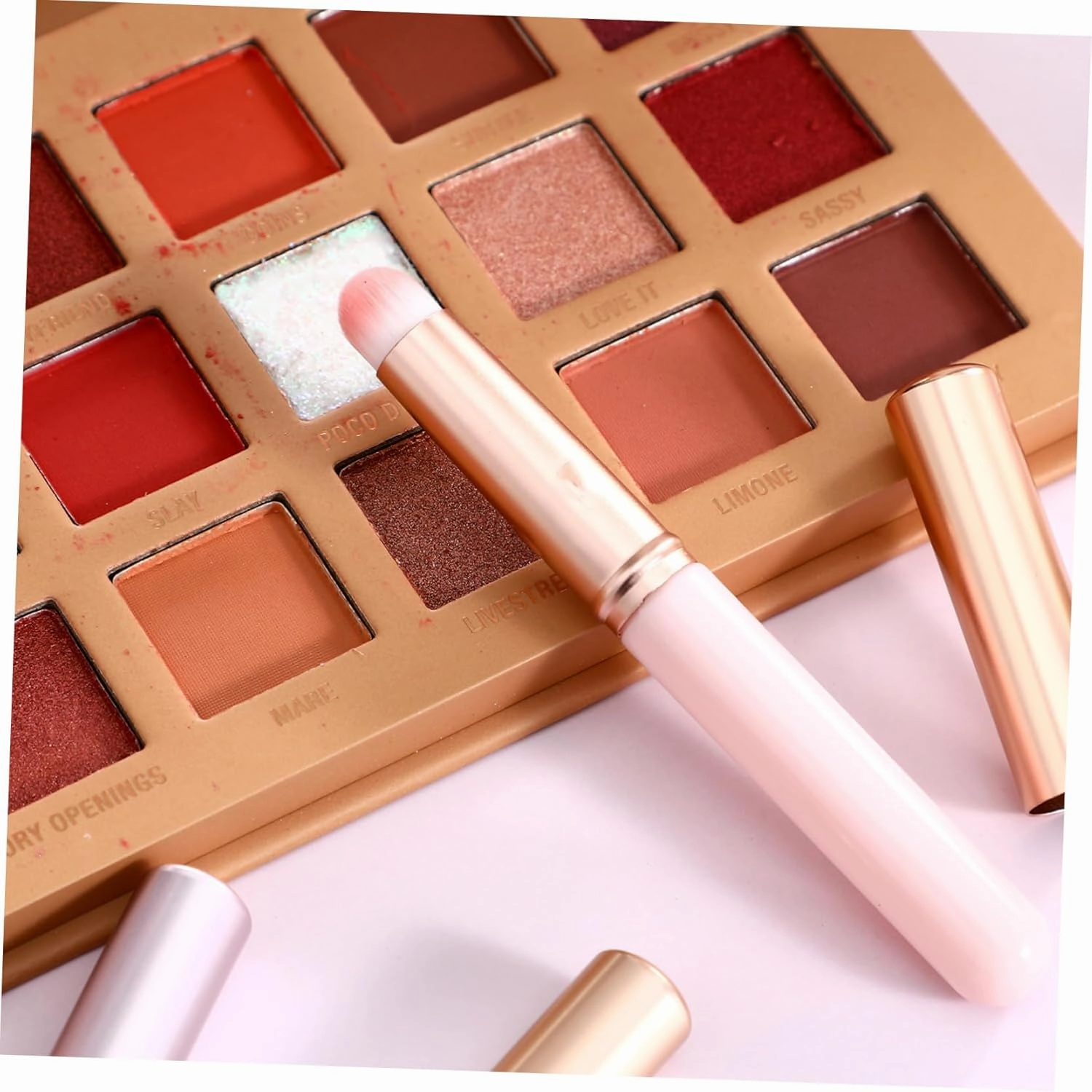 FRCOLOR 15pcs Concealer Brushes Caps Soft Synthetic Lip Applicator for Precise Makeup Travel-friendly Cosmetic Tools for Beginners