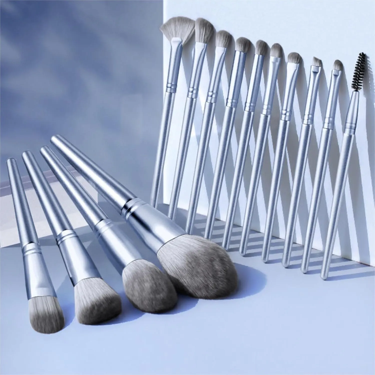 Makeup Brushes 14-Piece Makeup Brush Set with Brush Bag Soft Brushes Comfortable Handles Beauty Tools Portable Makeup Brush Set Brush Set
