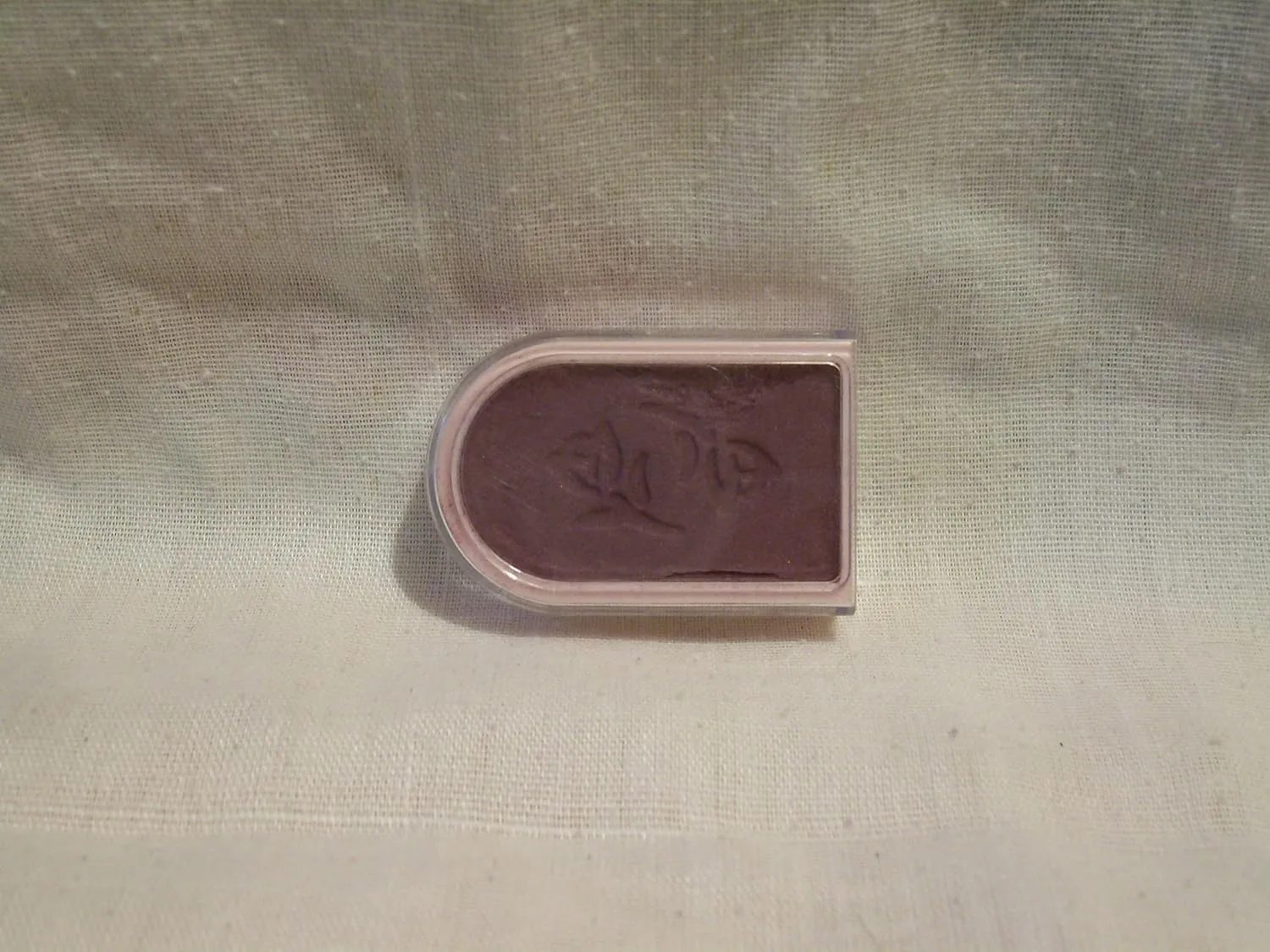 Mary Kay Smoky Plum #6201 Eyeshadow Powder