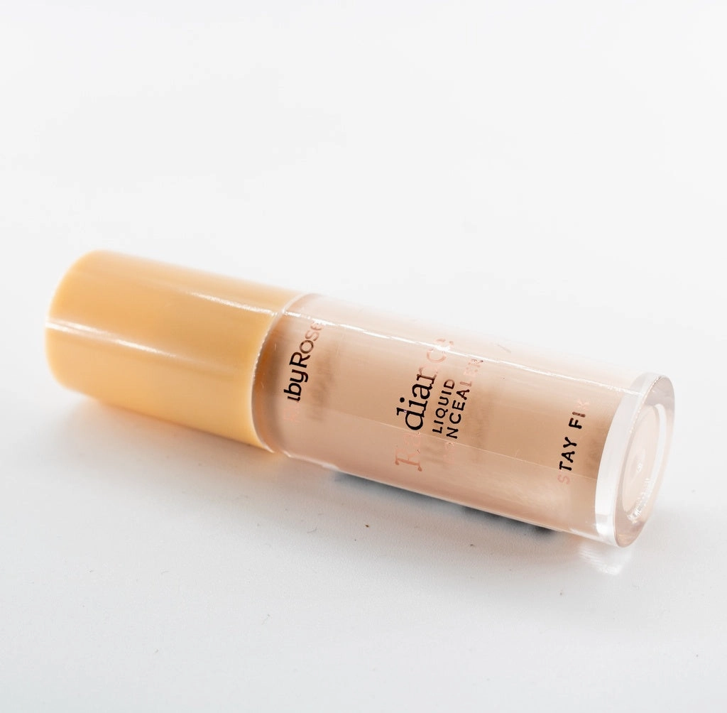 Ruby Rose Radiance Liquid Concealer HB 8102