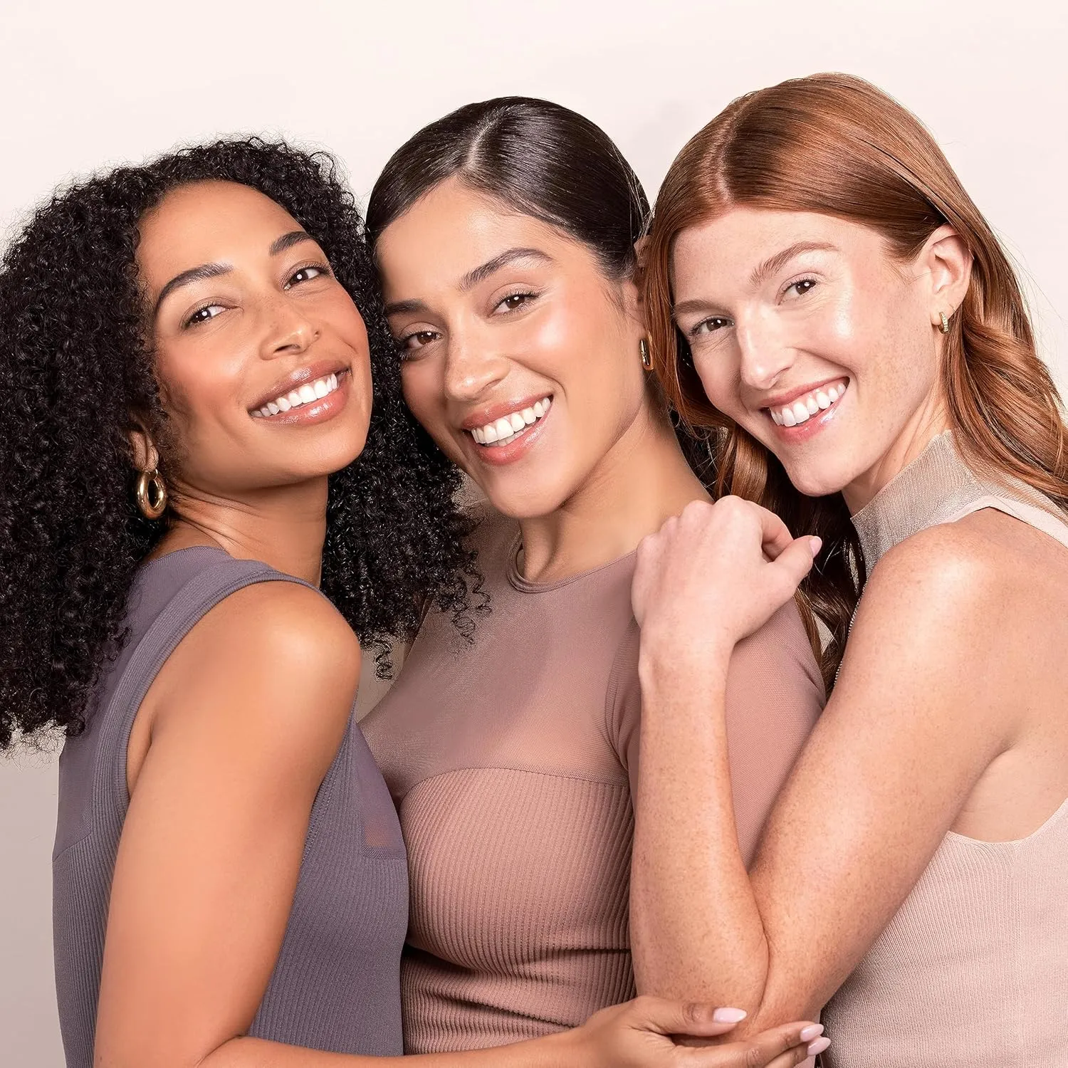 Wander Beauty Nude Illusion Liquid Foundation - Ebony - Medium to Full Coverage Foundation - Natural Makeup with Vitamin E & Macadamia - Nude Skin Finish Blurs & Conceals - Travel-Friendly- 1.01 fl oz